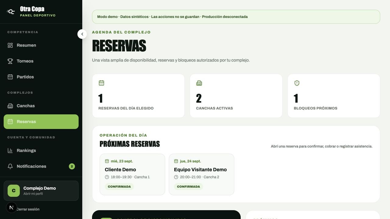 Agenda semanal del complejo de demostración con horarios, canchas y reservas